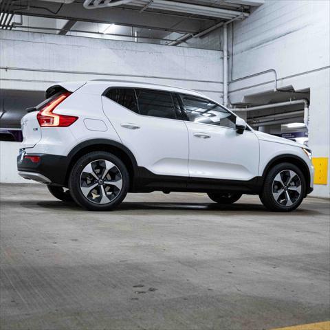 new 2025 Volvo XC40 car, priced at $46,035