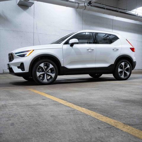 new 2025 Volvo XC40 car, priced at $46,035
