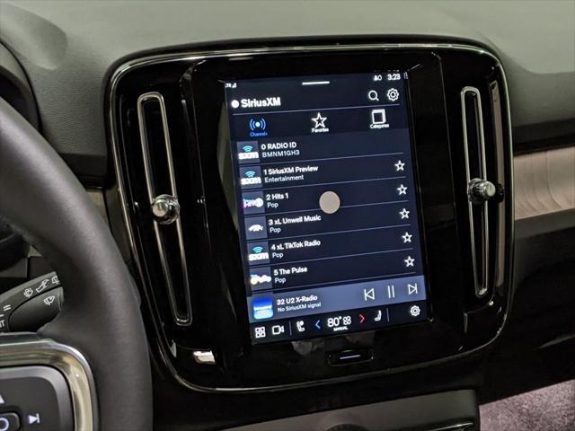 new 2025 Volvo XC40 car, priced at $46,035