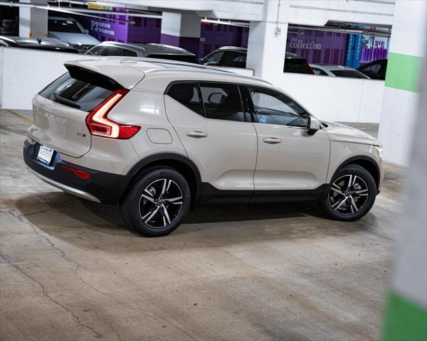 new 2025 Volvo XC40 car, priced at $45,215