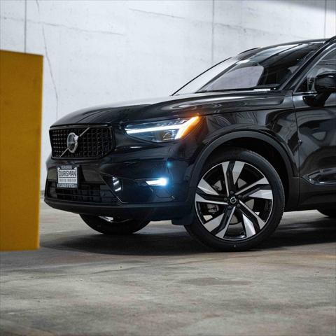new 2025 Volvo XC40 car, priced at $52,560