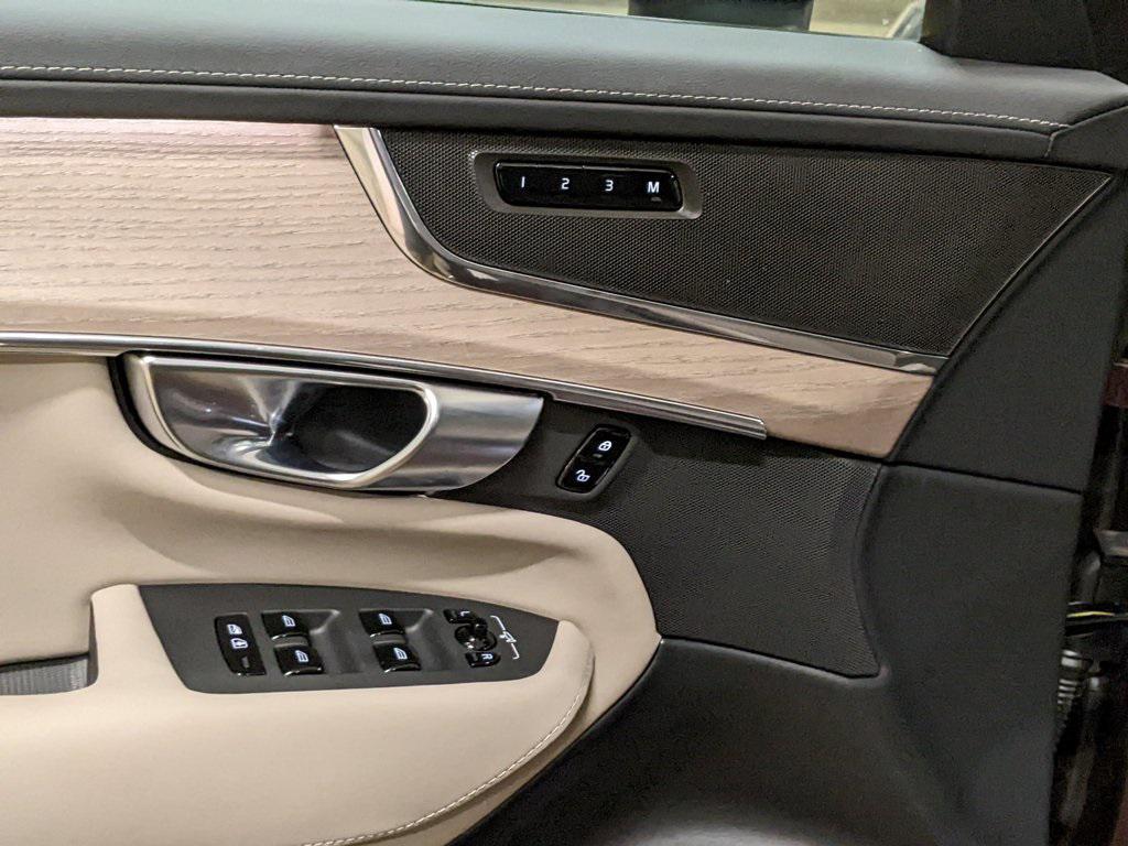 new 2025 Volvo XC90 Plug-In Hybrid car, priced at $75,045