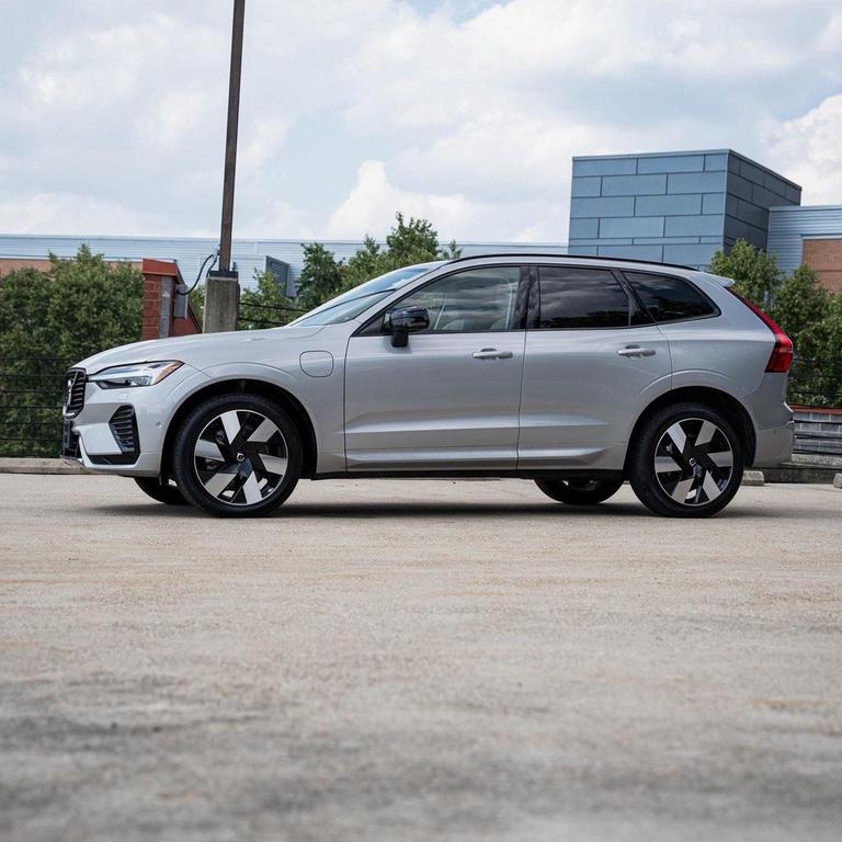 used 2024 Volvo XC60 Recharge Plug-In Hybrid car, priced at $55,000