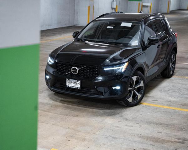 new 2025 Volvo XC40 car, priced at $47,965