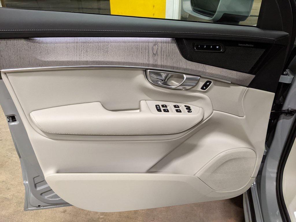 new 2026 Volvo XC90 Plug-In Hybrid car, priced at $85,625