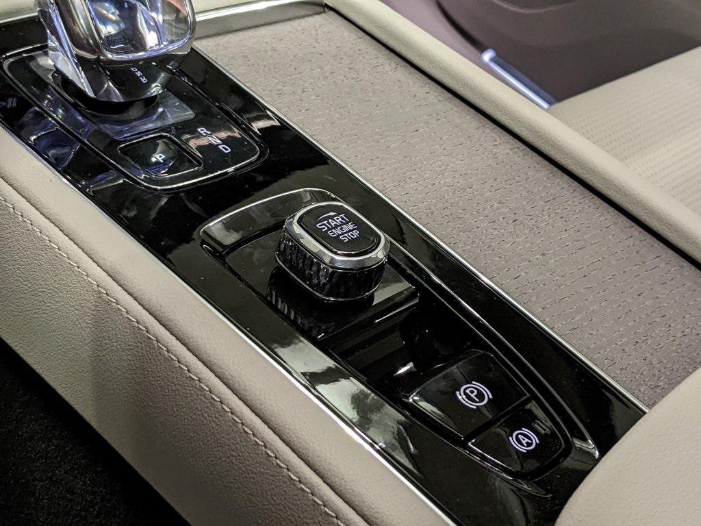 new 2026 Volvo XC90 Plug-In Hybrid car, priced at $85,625
