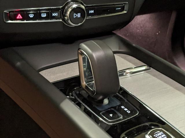 new 2025 Volvo XC60 Plug-In Hybrid car, priced at $66,260