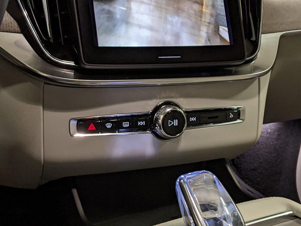 new 2026 Volvo XC90 Plug-In Hybrid car, priced at $85,625