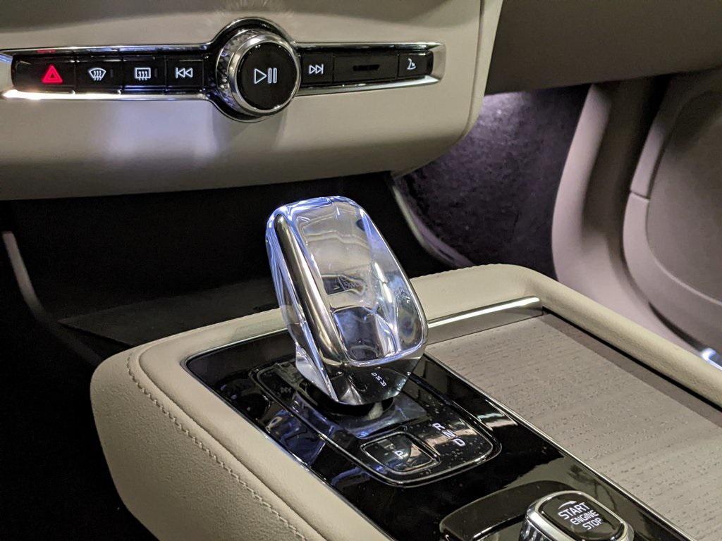 new 2026 Volvo XC90 Plug-In Hybrid car, priced at $85,625