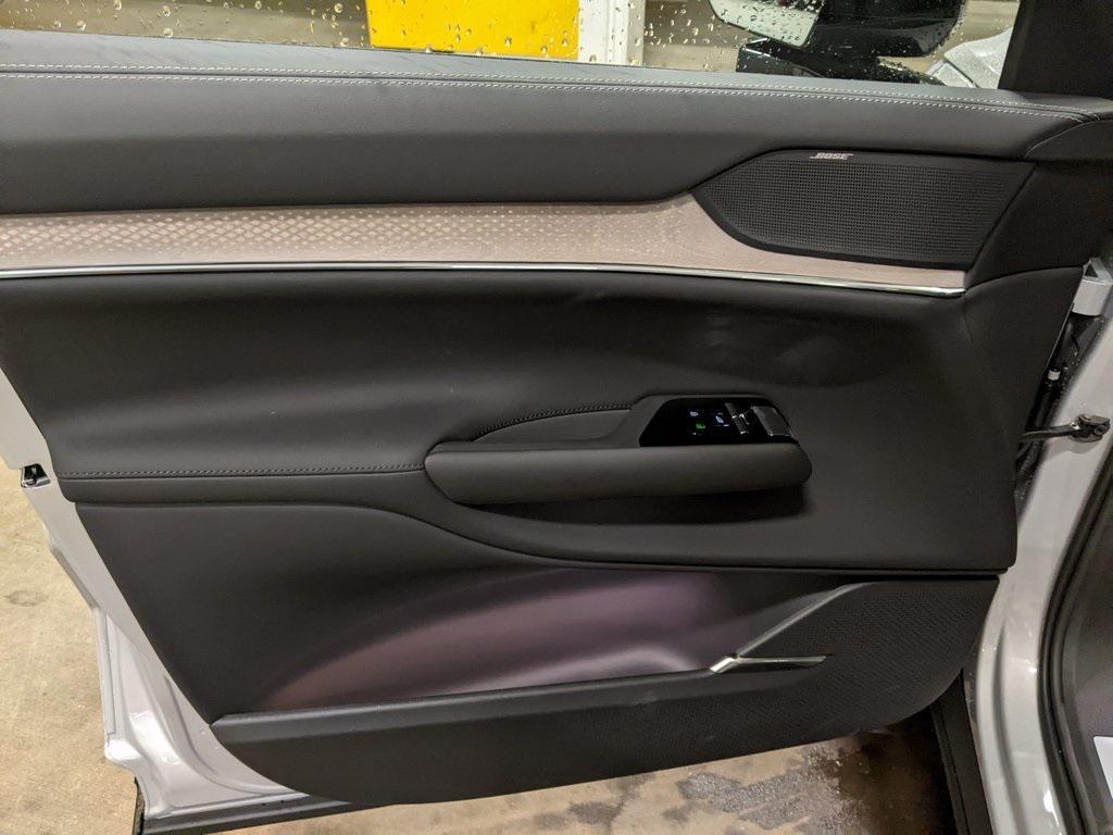 new 2025 Volvo EX90 car, priced at $86,736