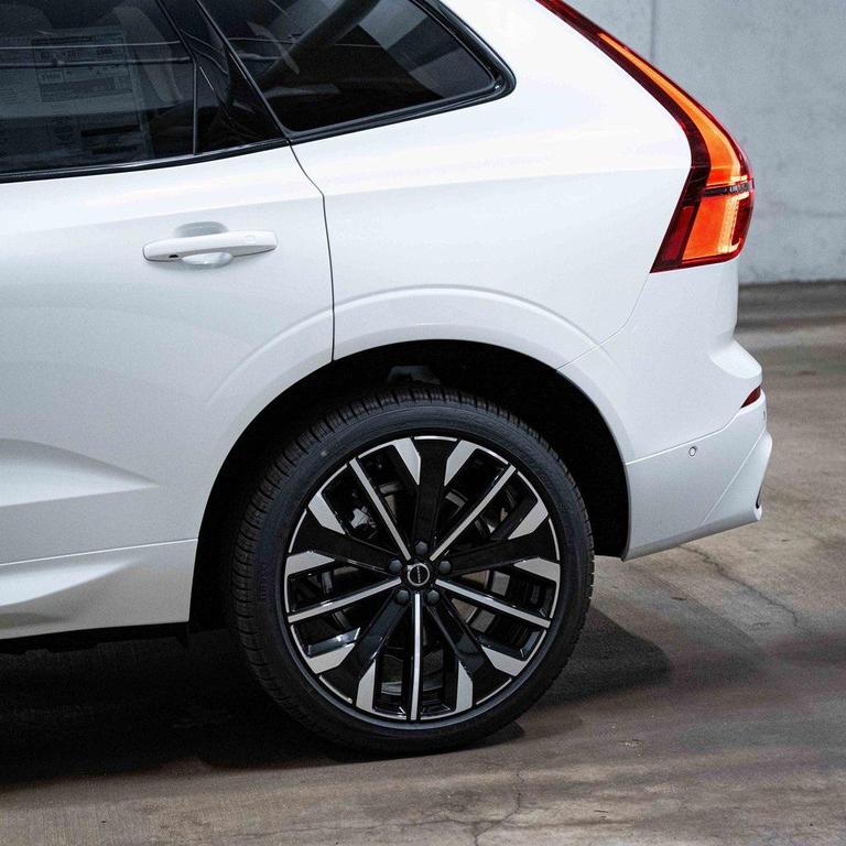 new 2026 Volvo XC60 Plug-In Hybrid car, priced at $74,395