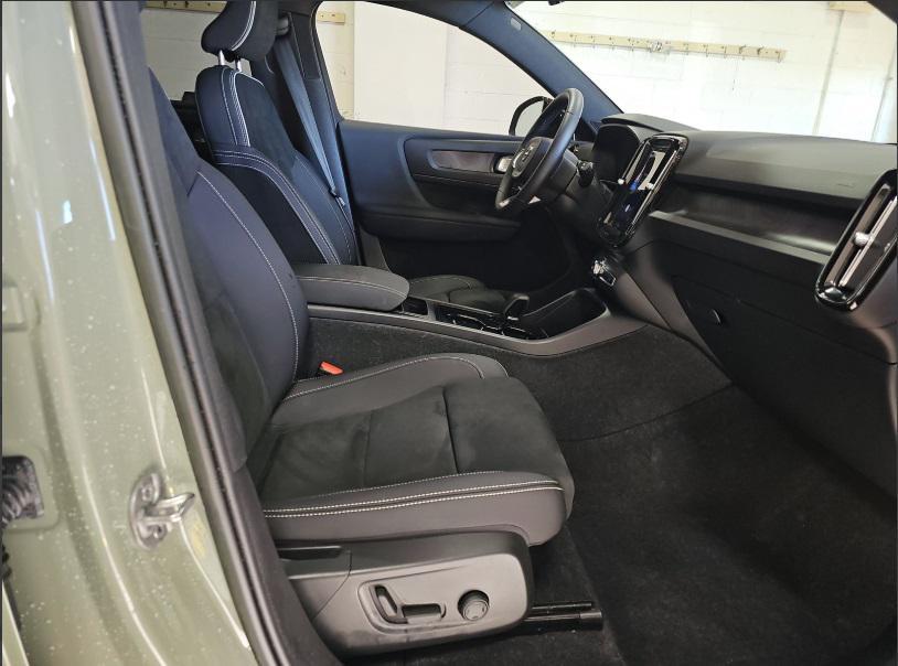 used 2023 Volvo XC40 Recharge Pure Electric car, priced at $27,500