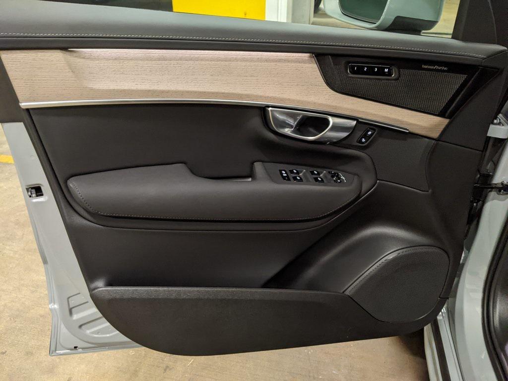 new 2026 Volvo XC90 car, priced at $71,825