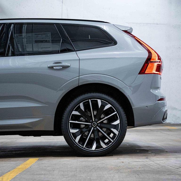new 2026 Volvo XC60 car, priced at $63,935