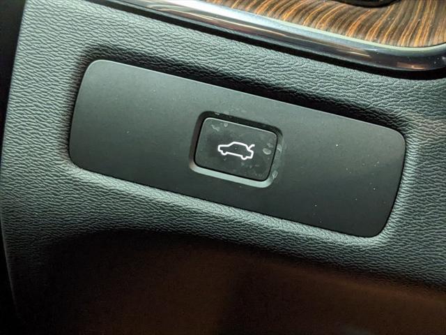 new 2025 Volvo XC60 car, priced at $55,360