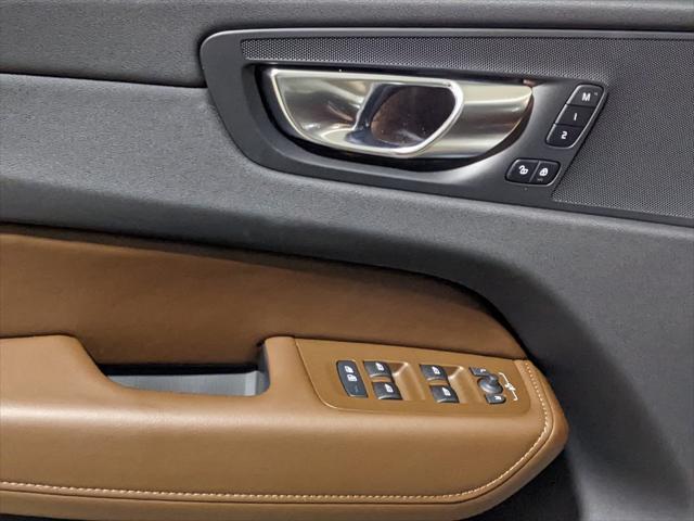 new 2025 Volvo XC60 car, priced at $55,360
