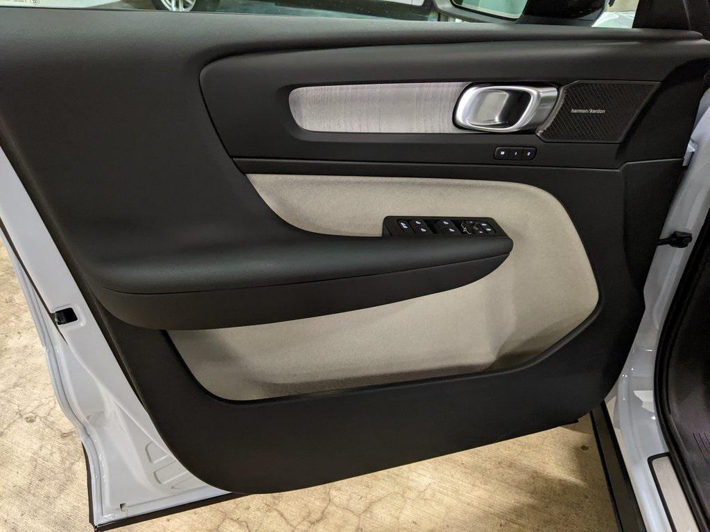 new 2026 Volvo XC40 car, priced at $53,750