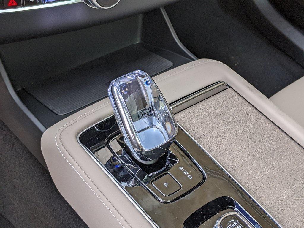 new 2025 Volvo XC90 Plug-In Hybrid car, priced at $73,036