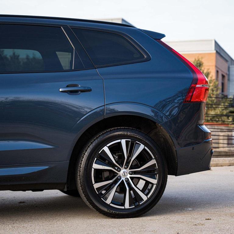 used 2023 Volvo XC60 car, priced at $38,501