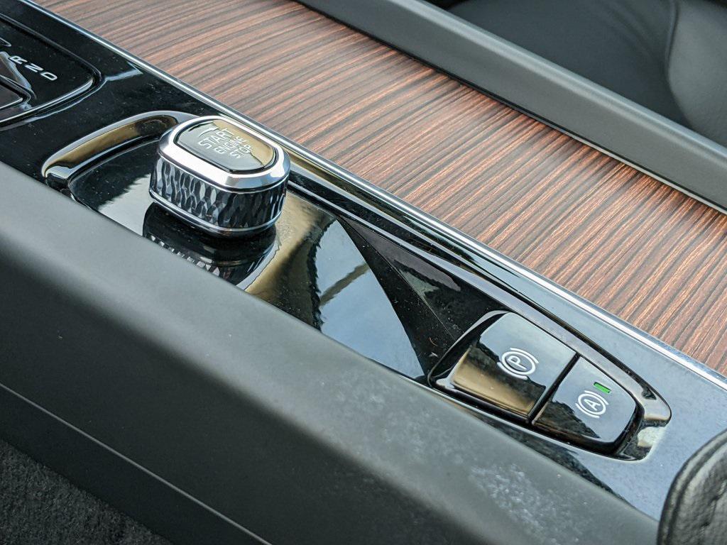 used 2023 Volvo XC60 car, priced at $38,501