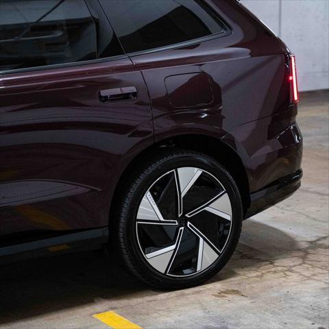 new 2025 Volvo EX90 car, priced at $97,035