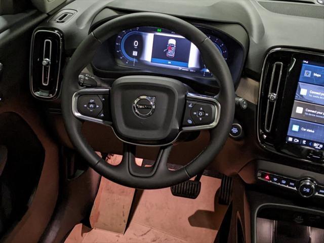 new 2025 Volvo XC40 car, priced at $46,035
