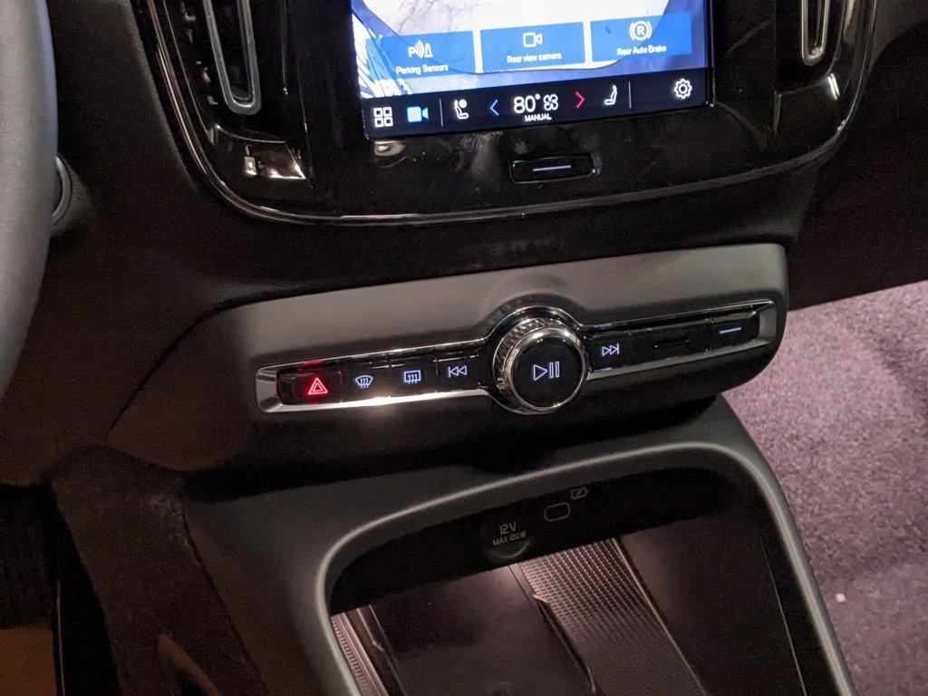 new 2025 Volvo XC40 car, priced at $44,836