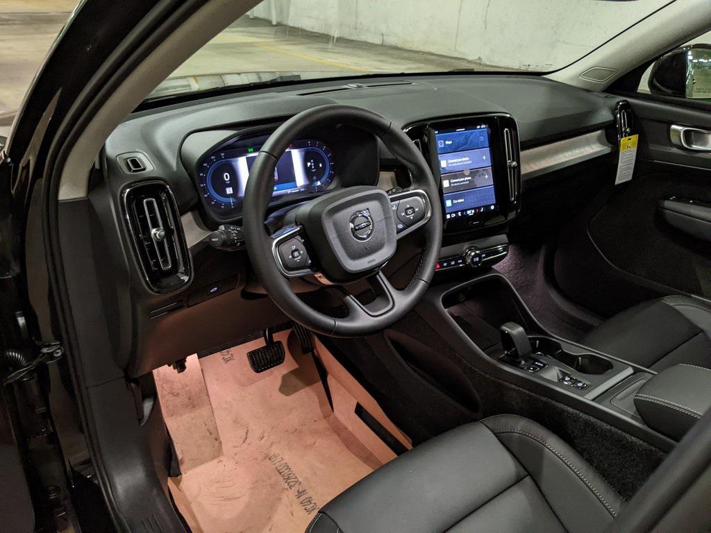 new 2025 Volvo XC40 car, priced at $44,836