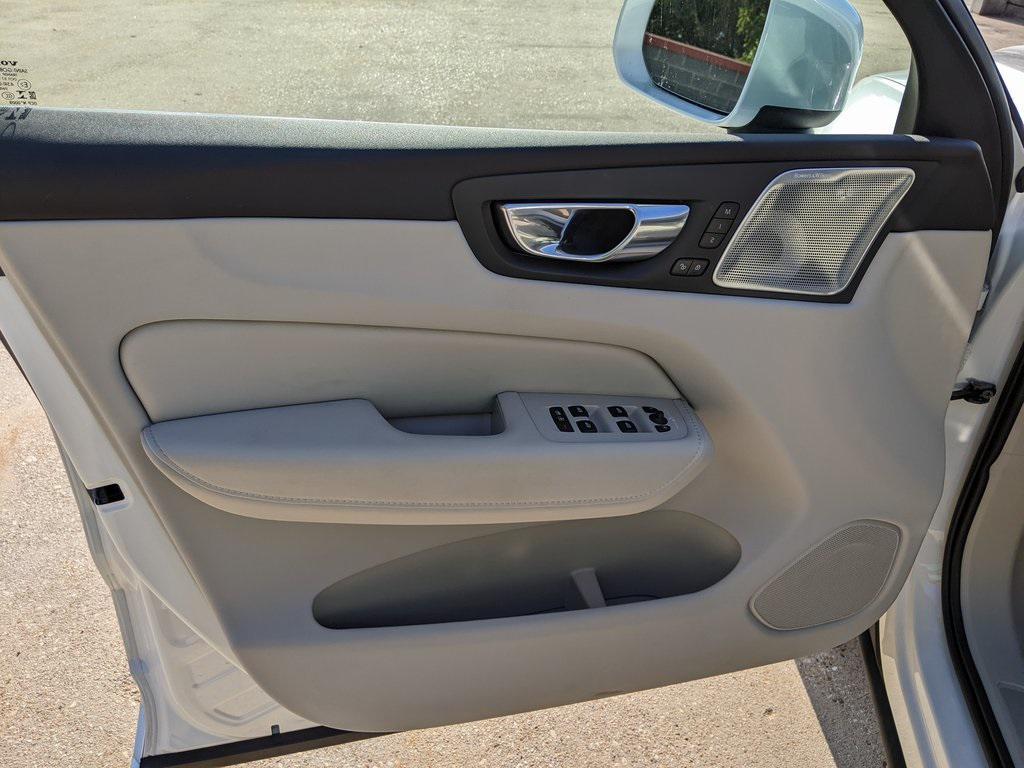used 2023 Volvo XC60 Recharge Plug-In Hybrid car, priced at $47,500
