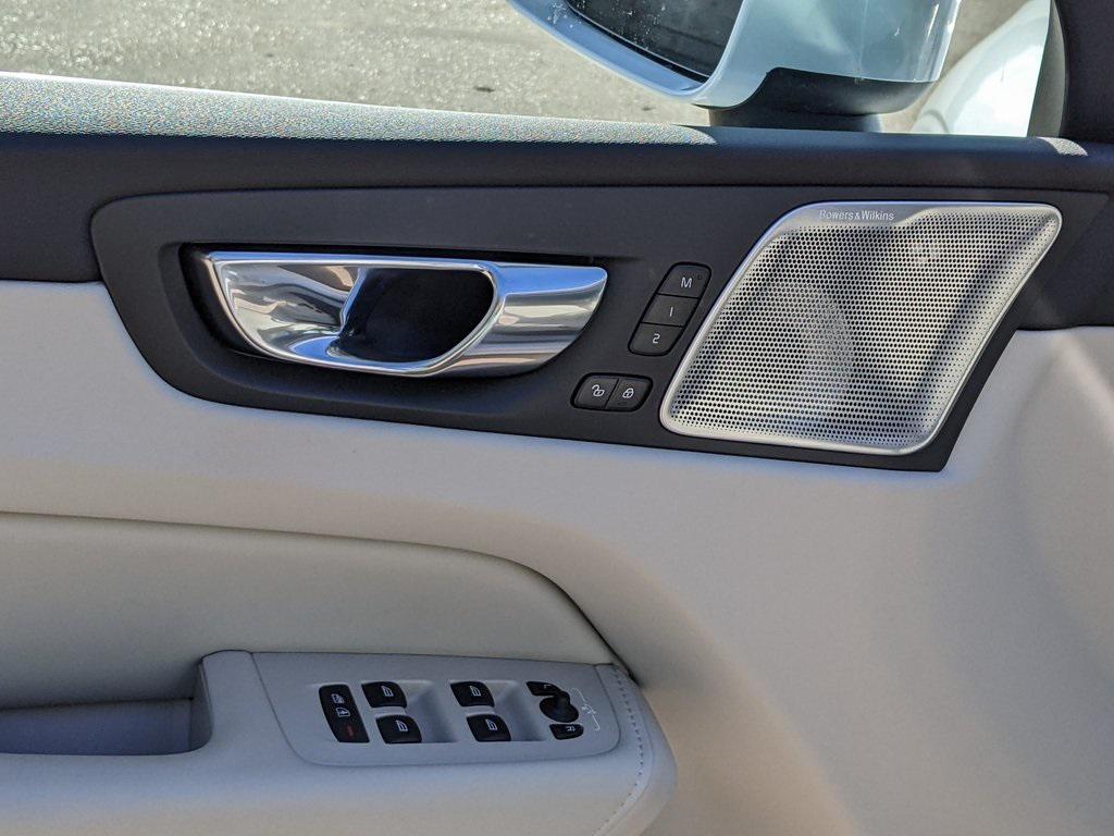 used 2023 Volvo XC60 Recharge Plug-In Hybrid car, priced at $47,500