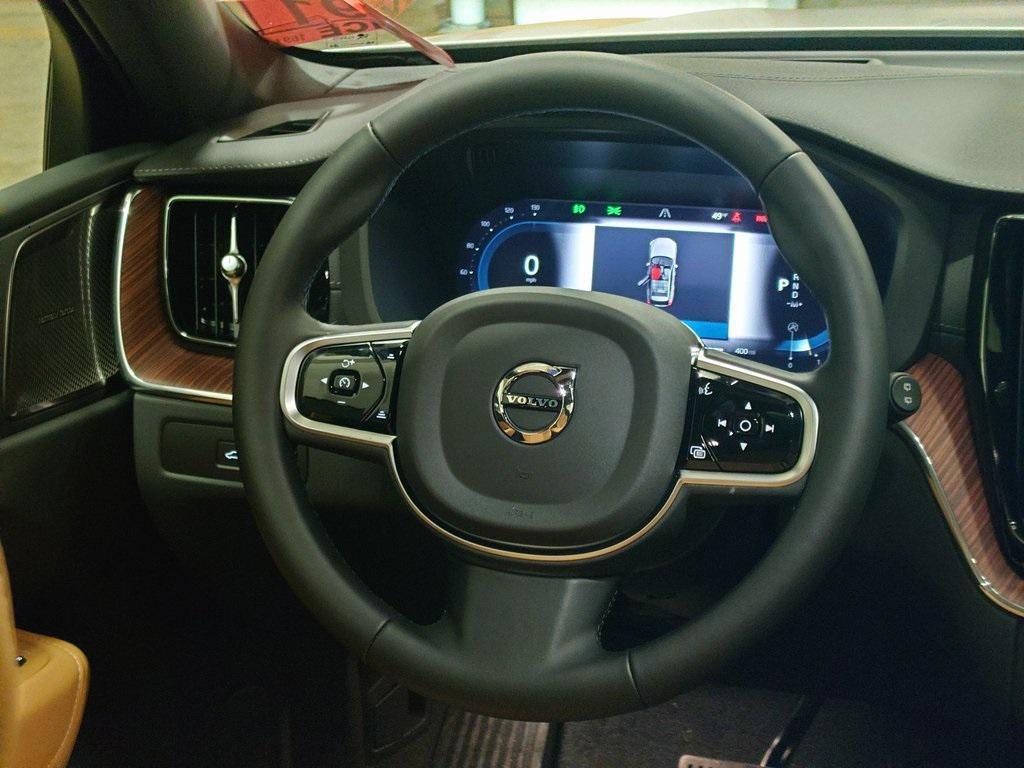 new 2025 Volvo XC60 car, priced at $61,036