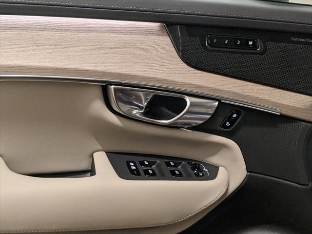 new 2025 Volvo XC90 car, priced at $77,495