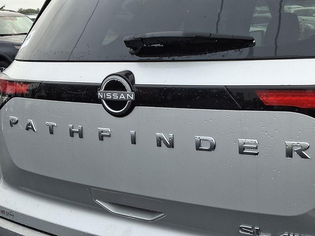 new 2025 Nissan Pathfinder car, priced at $49,235
