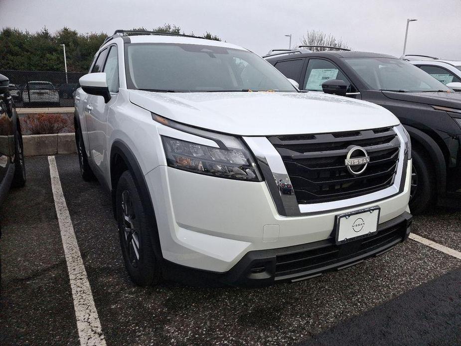 new 2025 Nissan Pathfinder car, priced at $44,835