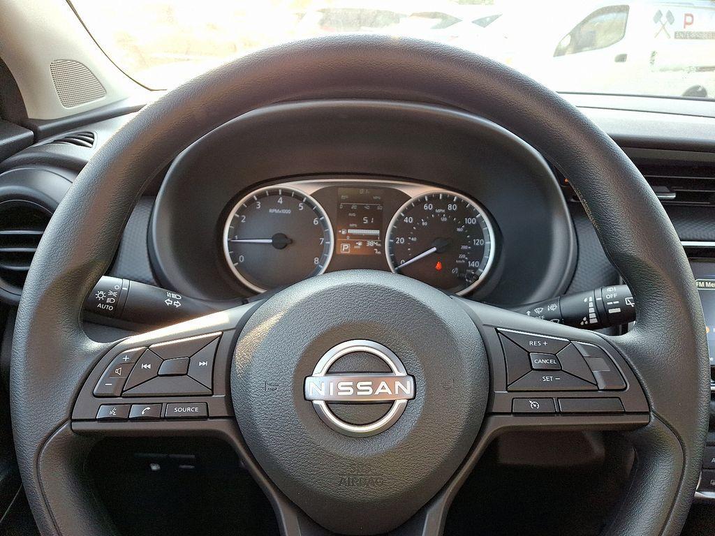 new 2025 Nissan Kicks Play car, priced at $23,165