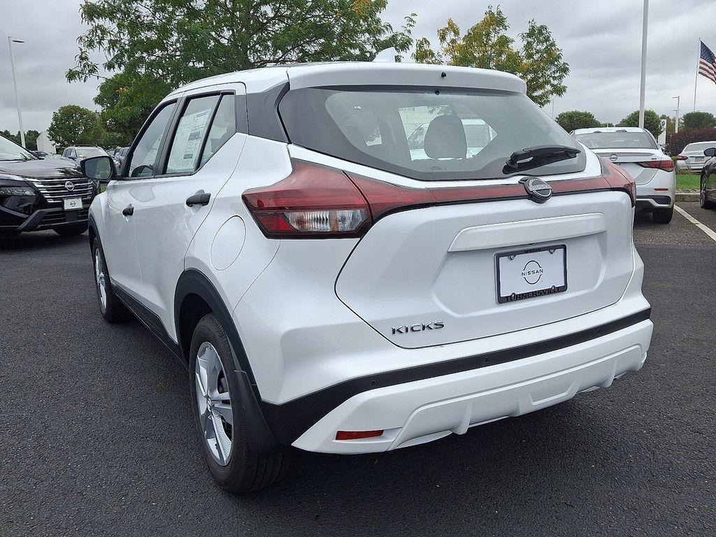 new 2025 Nissan Kicks Play car, priced at $23,865