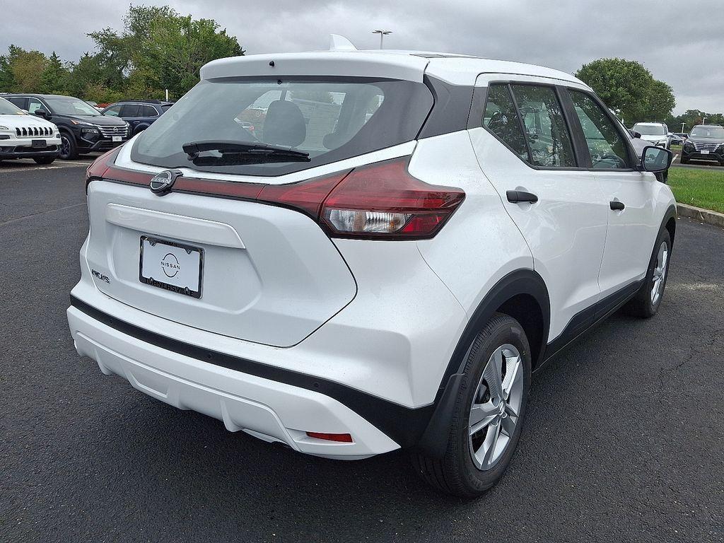 new 2025 Nissan Kicks Play car, priced at $23,865