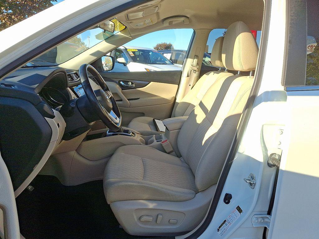 used 2020 Nissan Rogue car, priced at $18,834
