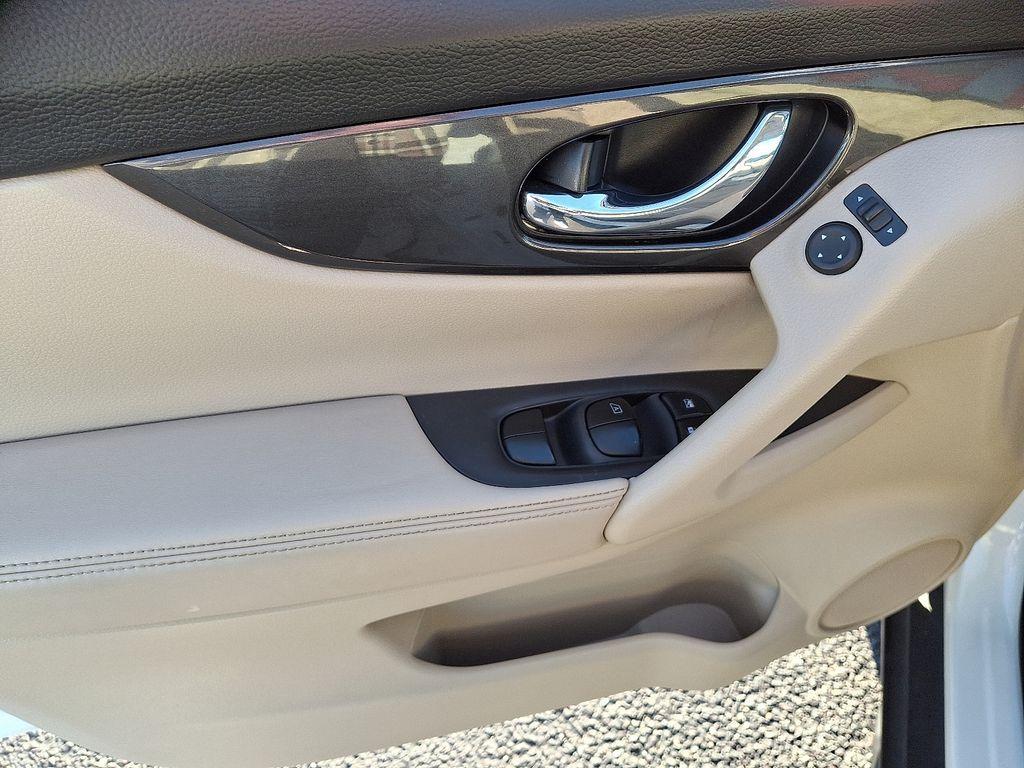 used 2020 Nissan Rogue car, priced at $18,834