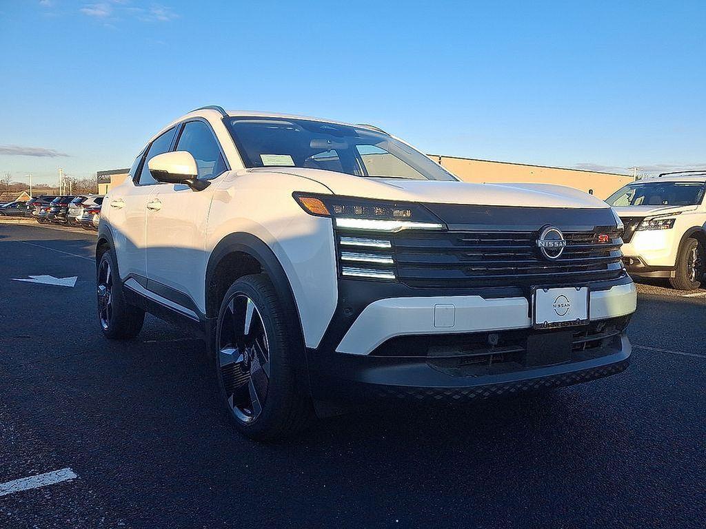 new 2025 Nissan Kicks car, priced at $29,955