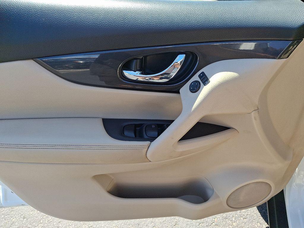 used 2018 Nissan Rogue car, priced at $13,859