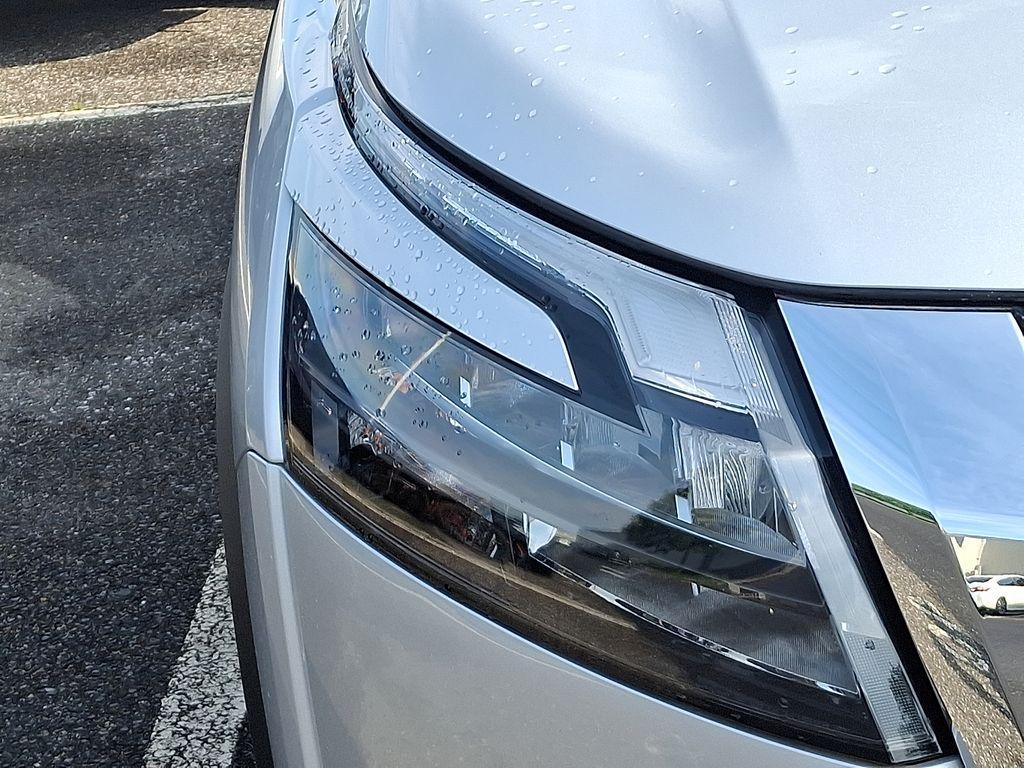 used 2023 Nissan Pathfinder car, priced at $33,333