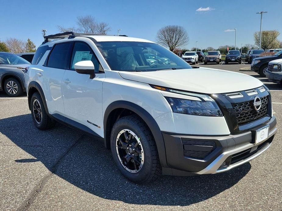 new 2024 Nissan Pathfinder car, priced at $46,450