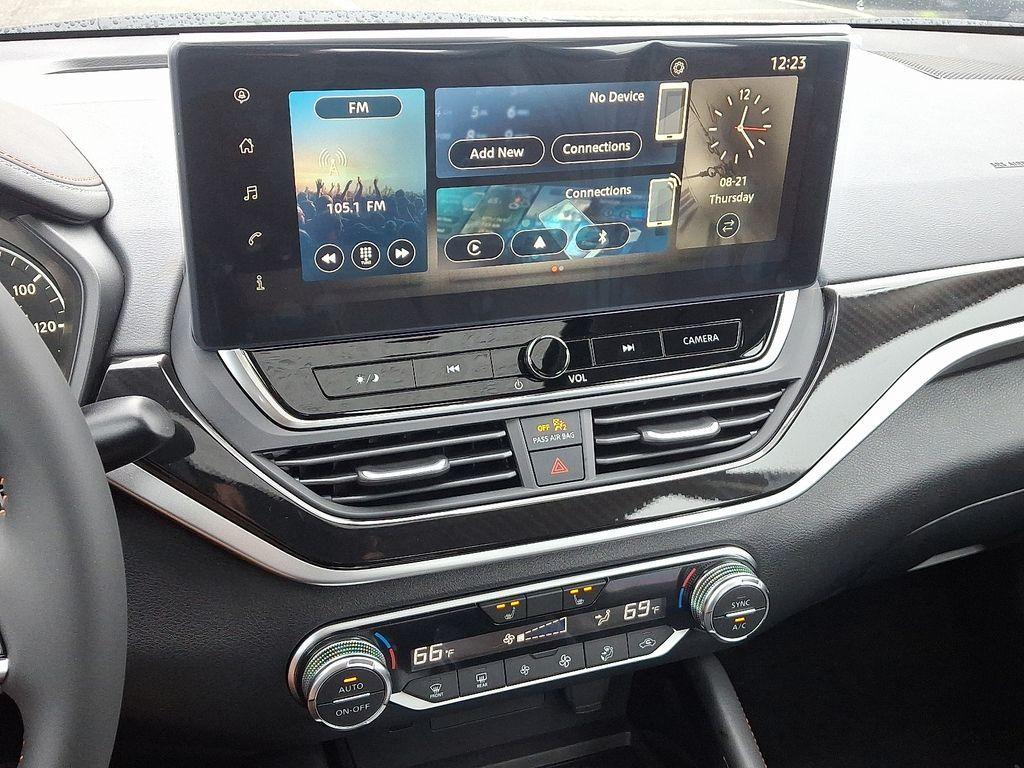 new 2025 Nissan Altima car, priced at $35,425