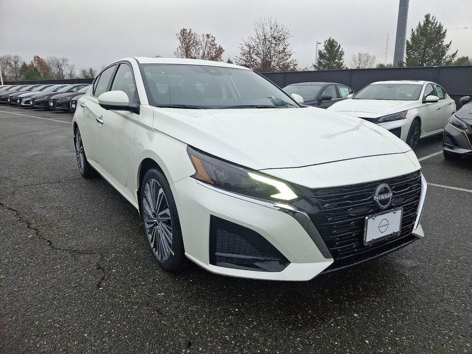 new 2025 Nissan Altima car, priced at $36,195