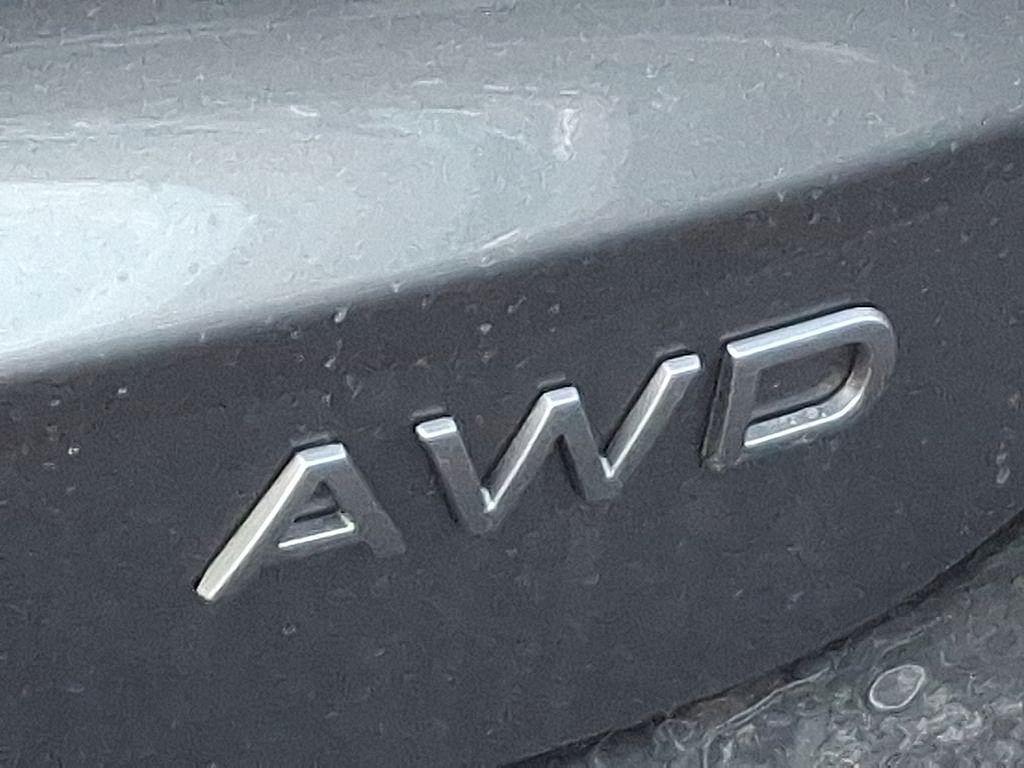 new 2025 Nissan Kicks car, priced at $27,180