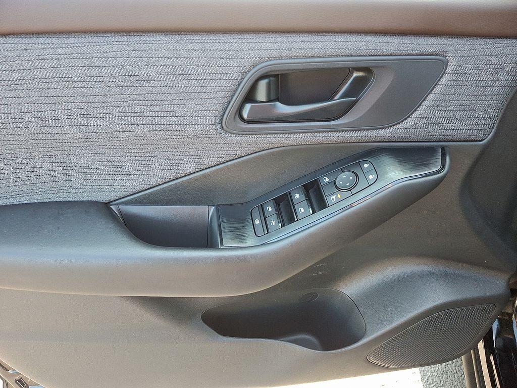 used 2023 Nissan Rogue car, priced at $24,799