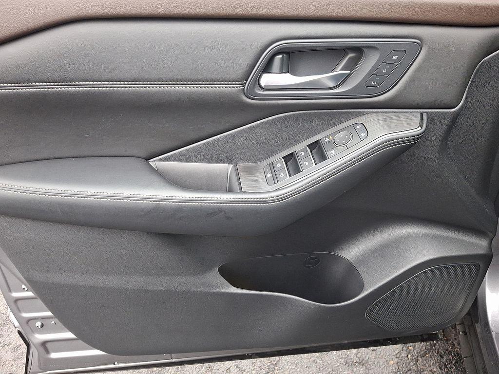 used 2023 Nissan Rogue car, priced at $31,977