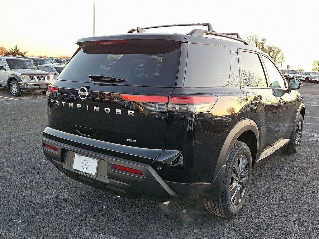 new 2025 Nissan Pathfinder car, priced at $43,865