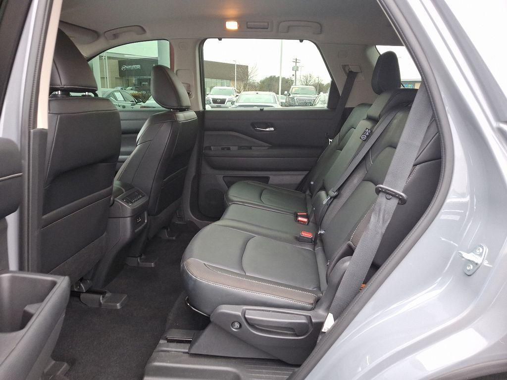 used 2022 Nissan Pathfinder car, priced at $28,804